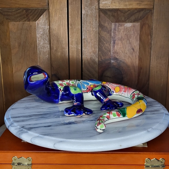 Pottery Gecko - Picture 14 of 17